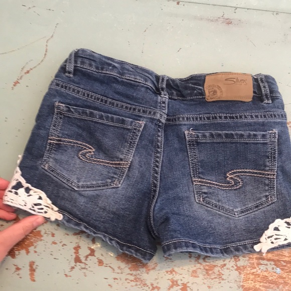 Silver shorts - Picture 3 of 4